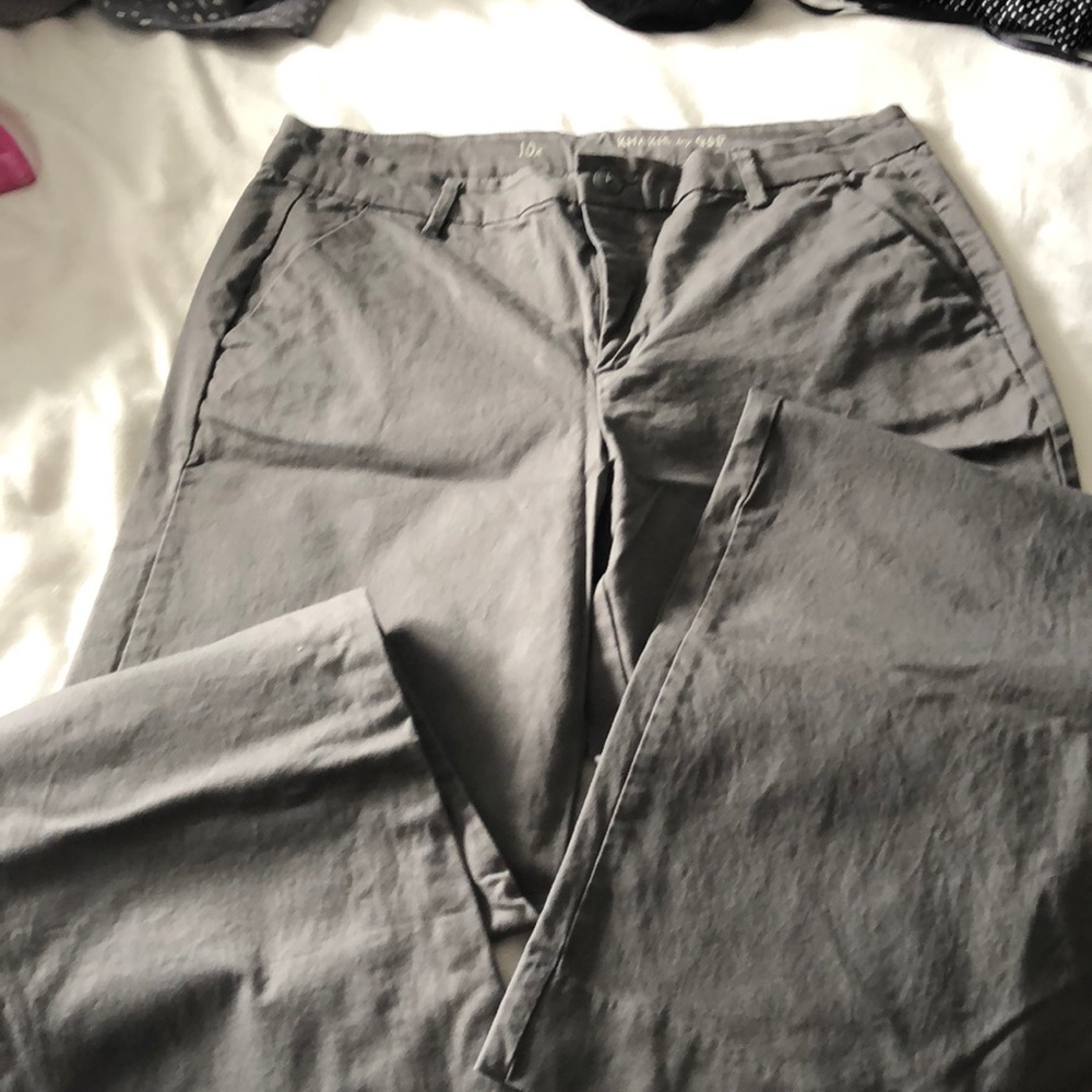 Gap khakis